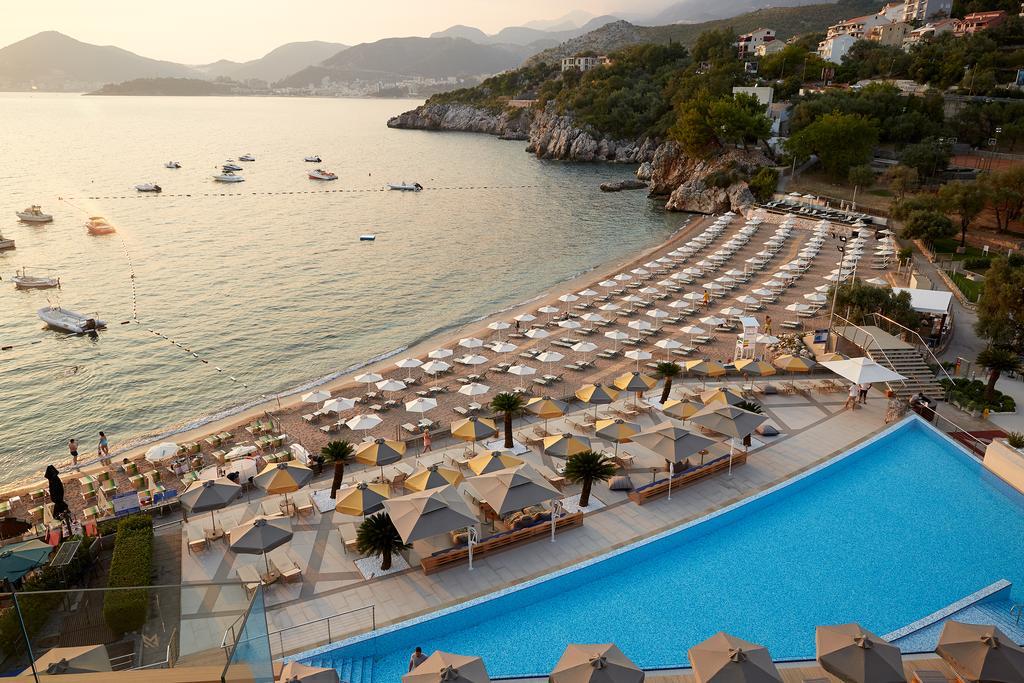 Maestral Resort & Casino Sveti Stefan Bagian luar foto